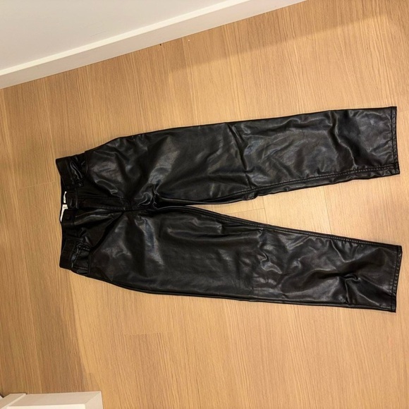 Abercrombie faux leather pants - curve love. Size 6. - Picture 4 of 4